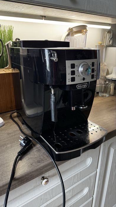 Vand Espressor automat Magnifica S