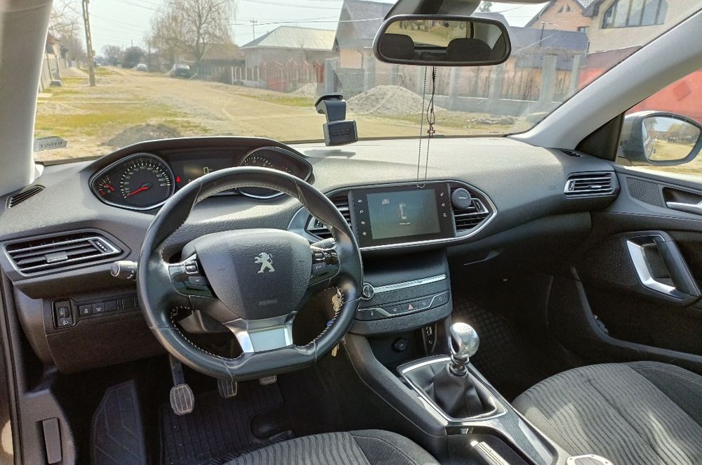 Peugeot 308  euro 6 Panoramic