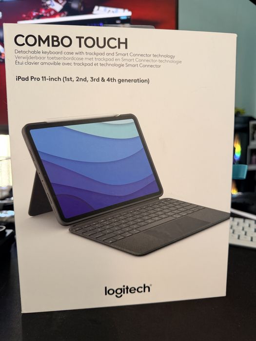 Logitech Combo Touch iPad Pro 11