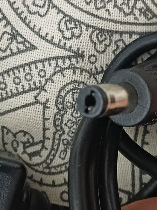 Alimentator Harman Kardon 19v 2A in stare buna