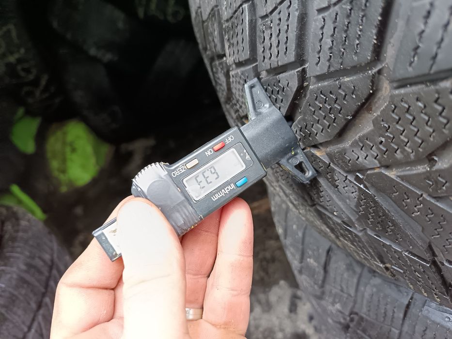 Anvelope MS iarna 235 60 18 nexen 2022 6mm+