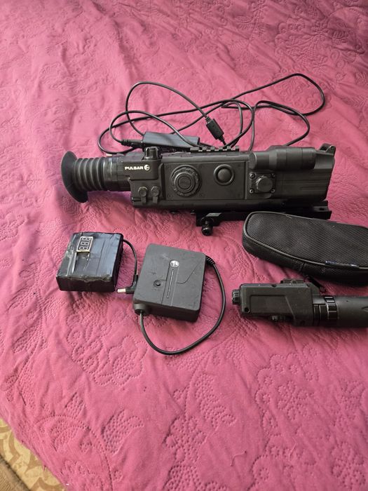 Продавам нощен прицел  пулсар n850 с