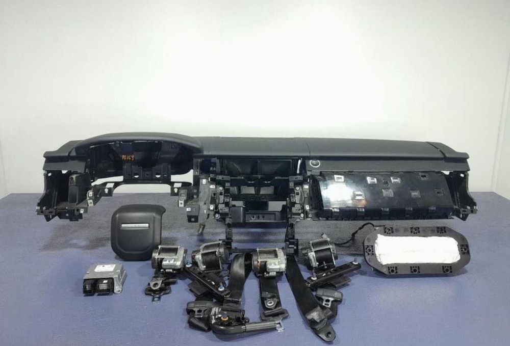 Арматурно табло колани аирбег airbag Range Rover Sport II L494 Origina