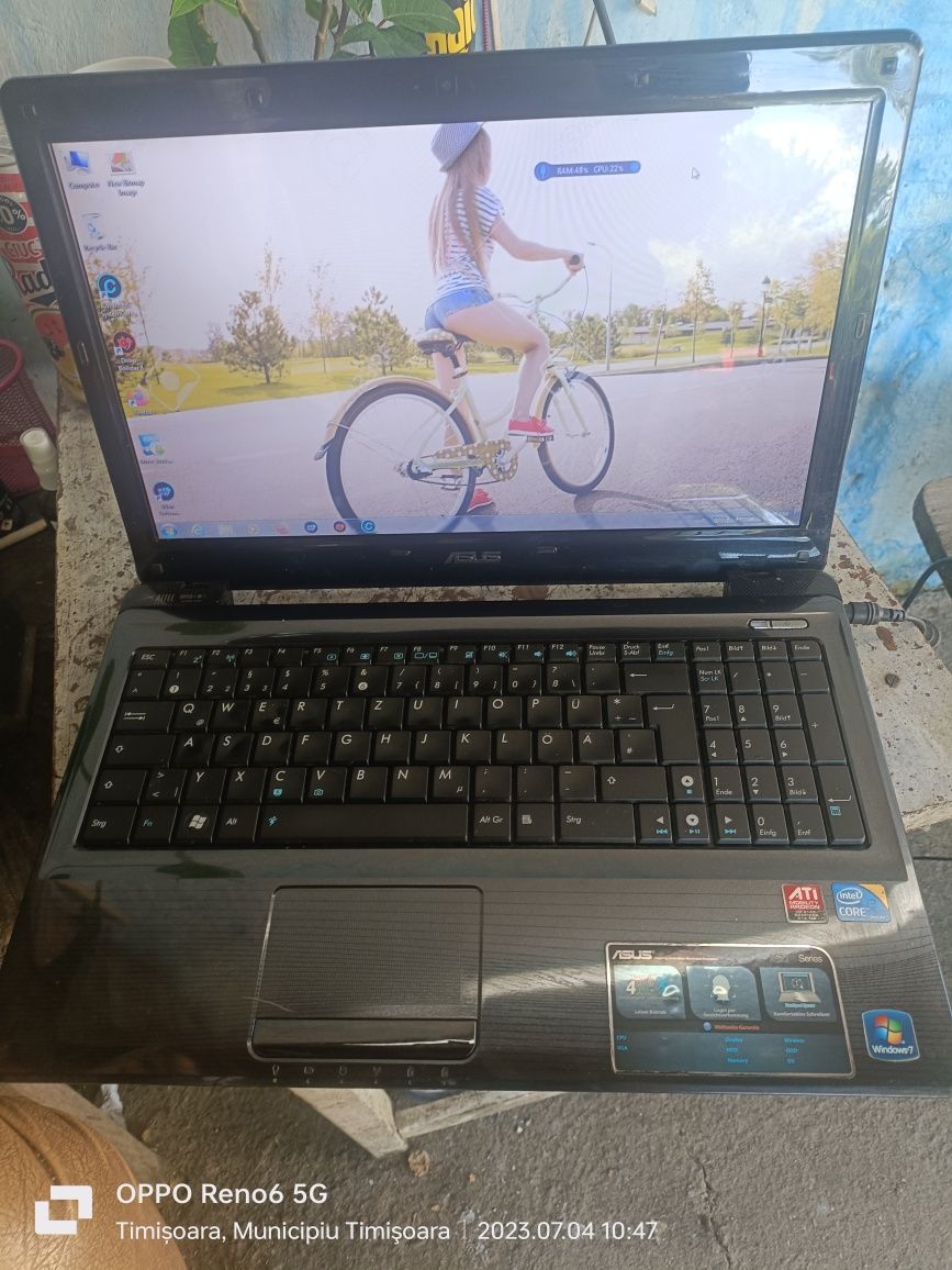 Vând laptop Asus A 52j I3