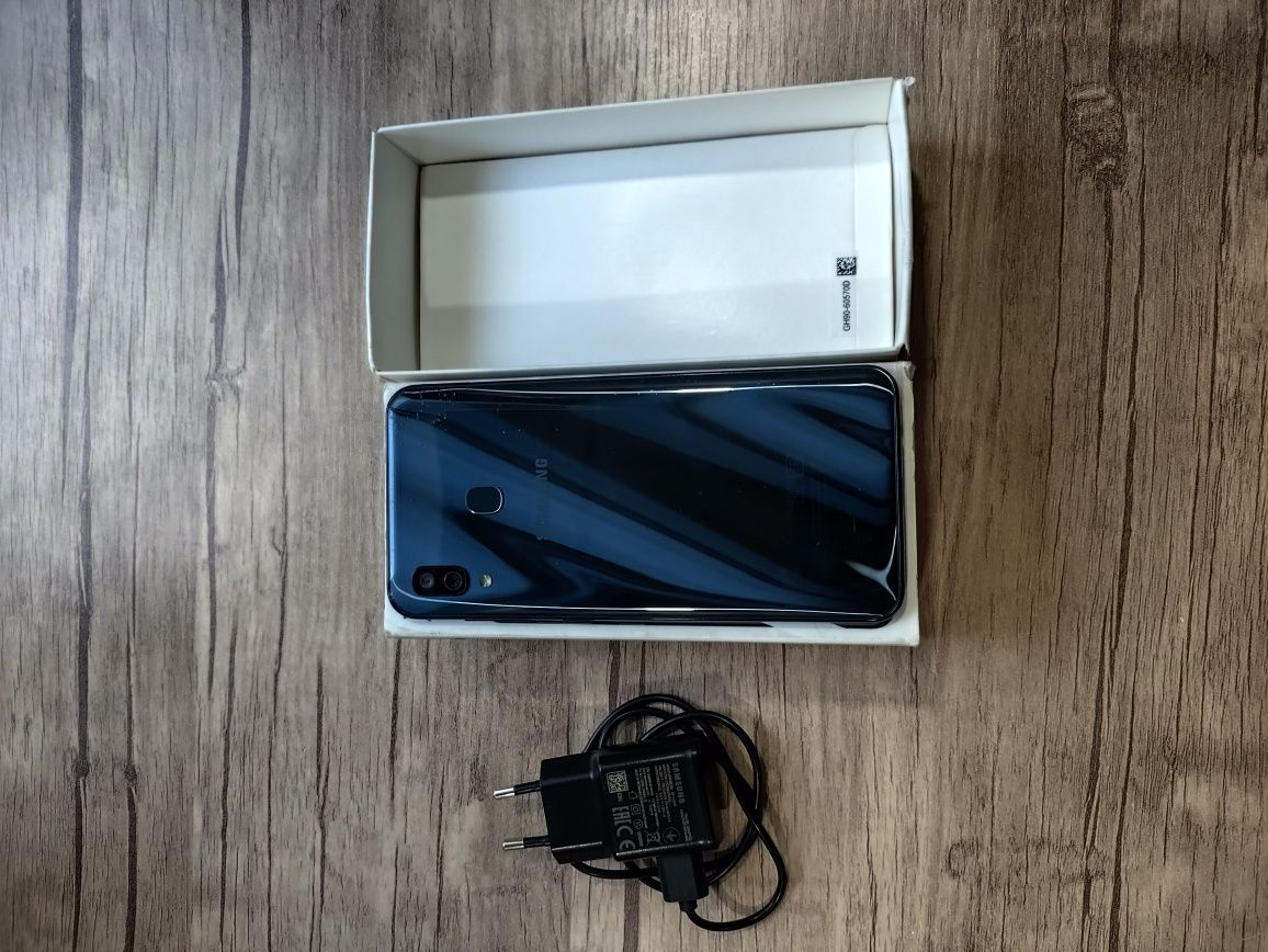 Смартфон Samsung a 30