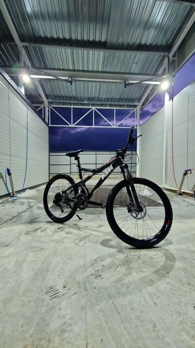 Vând bicicleta KTM de munte și cursiera b'twin