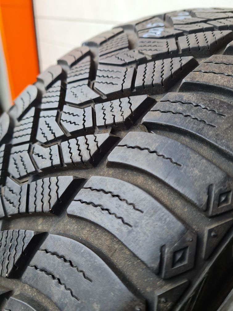 Всесезонни гуми 2 броя MAXXIS Allseason 205 40 R17 дот 5117