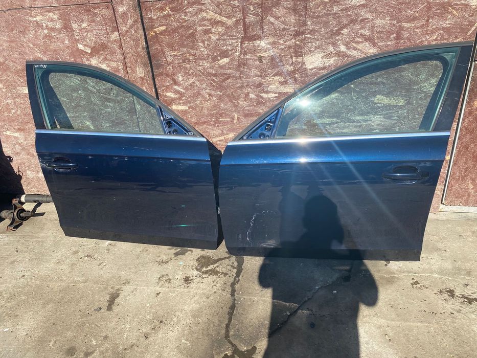 Portiere Fata St/Dr Audi A4 B8 Pret 800 lei buc