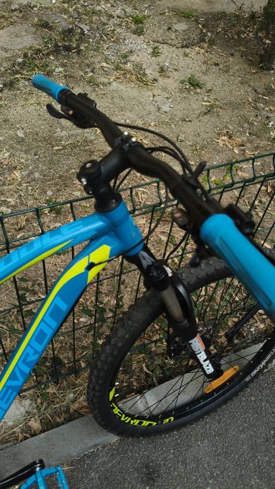 Vând bicicleta Devron