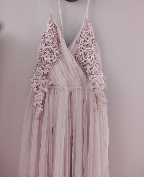 Официална рокля Trendyol original нова