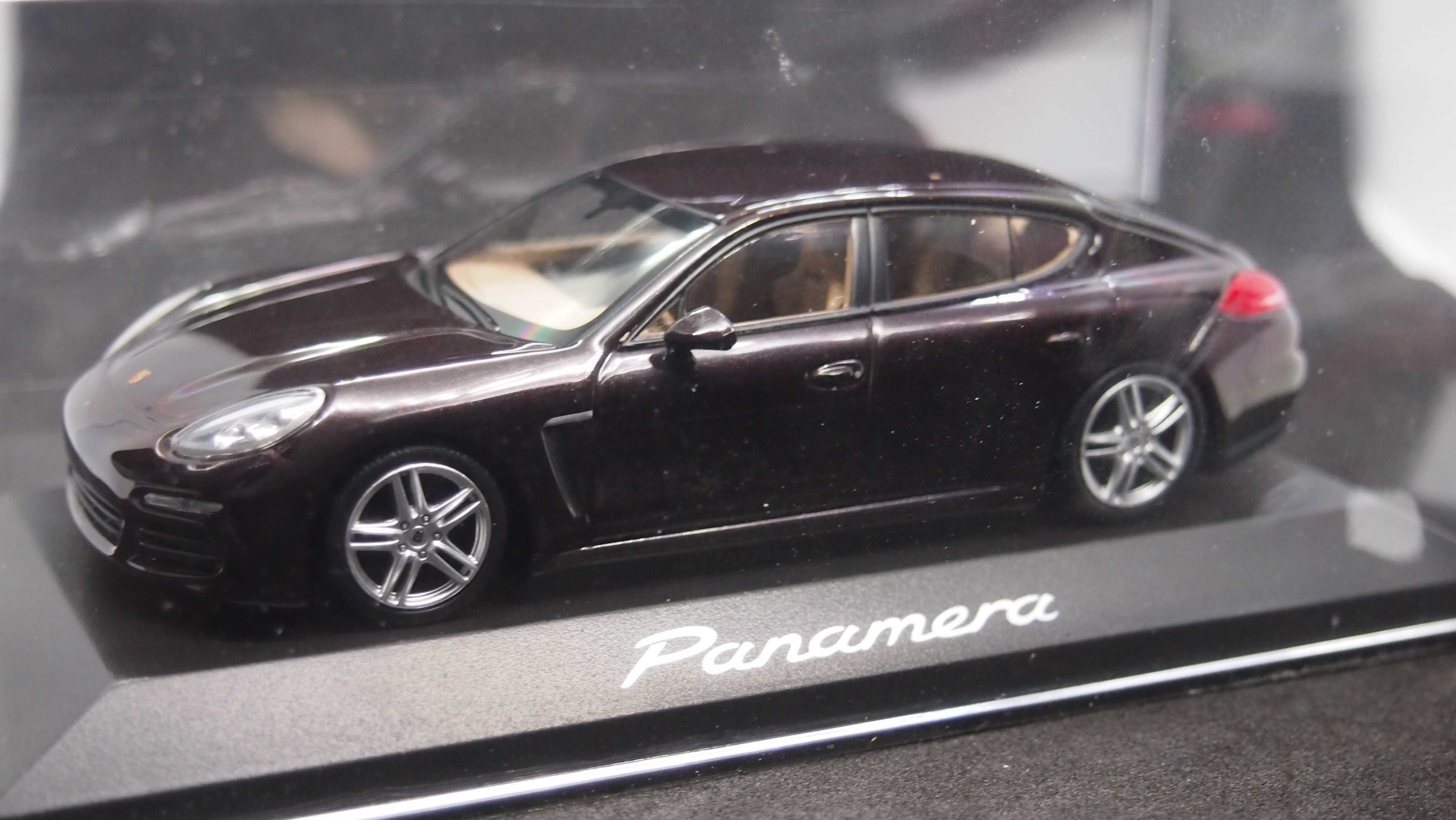 Macheta Porsche Panamera Minichamps 1:43