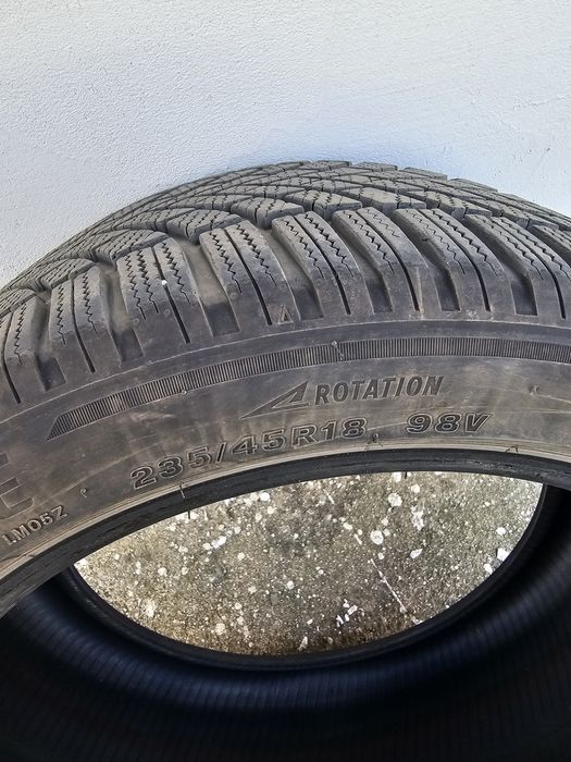 Гуми 235/45/18 - 4 бр, дот 21, Bridgestone
Продавам
