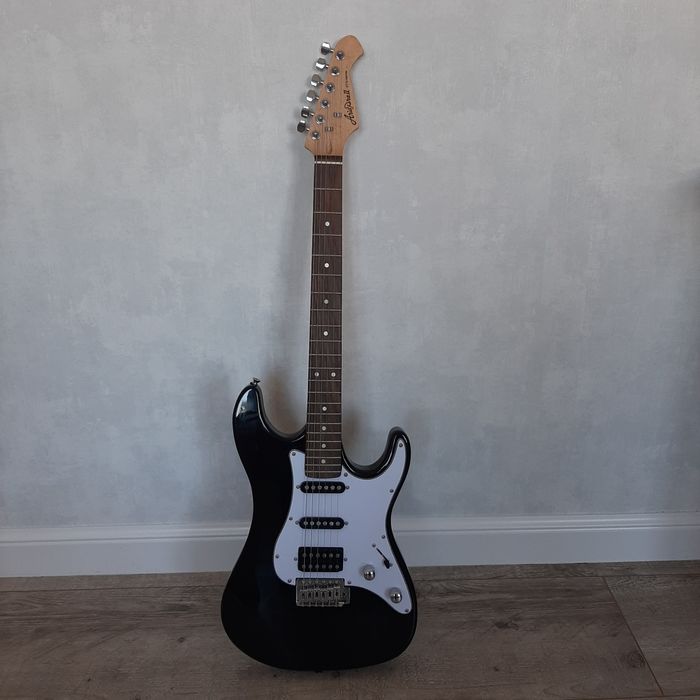 Электрогитара (музыкальный инструмент)