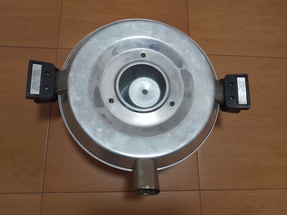 Електрическа тенджера.