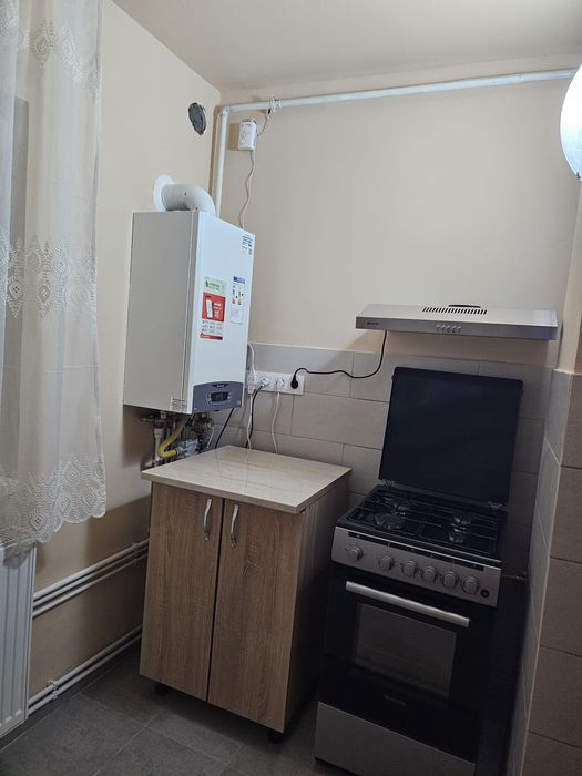 Închiriez apartament 2 camere