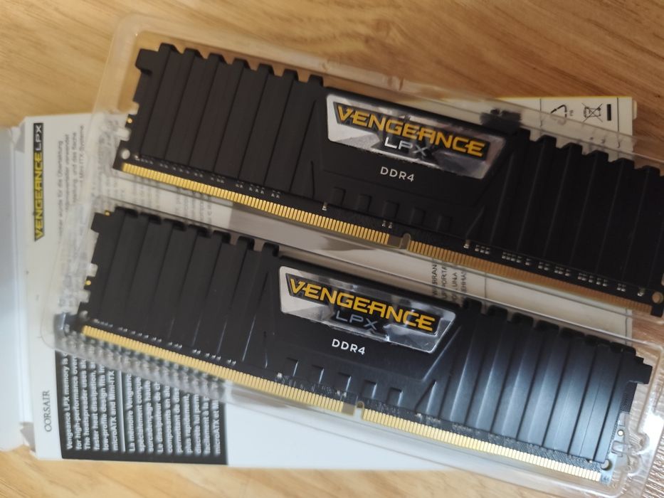 Оперативная память 8х2 ddr4 3200 МГц cl16