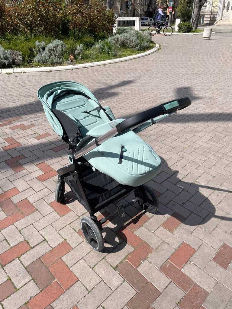 Бебешка количка Chipolino Elite 3 в 1