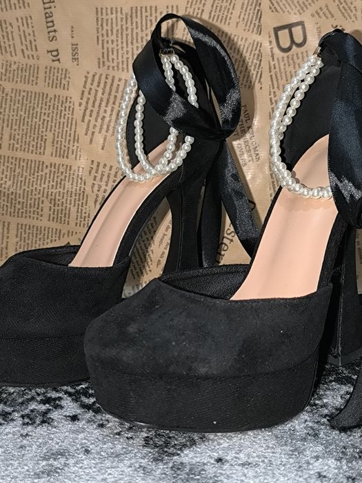 Сандали на висок ток,дамски обувки с квадратни пръсти.