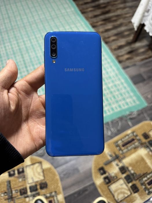 vand samsung a50 urgent