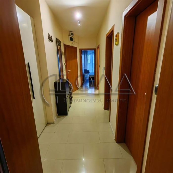 Продава се Двустаен апартамент в София, Център - 67 кв.м за 2792 €/кв.м - Снимка #6