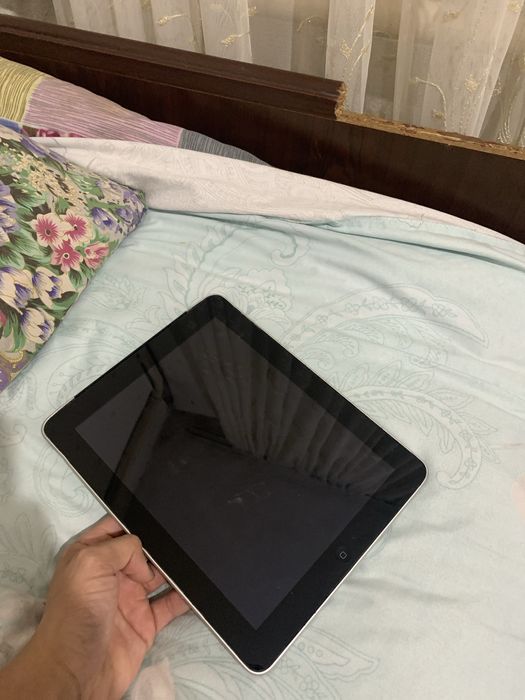 ipad 2,64gb.        .