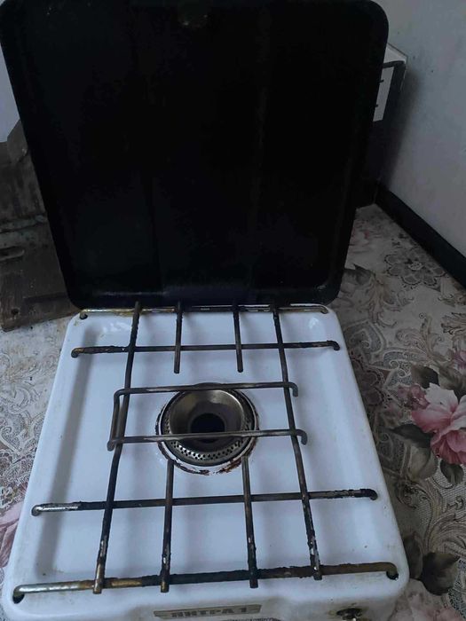 Газов котлон и бутилка