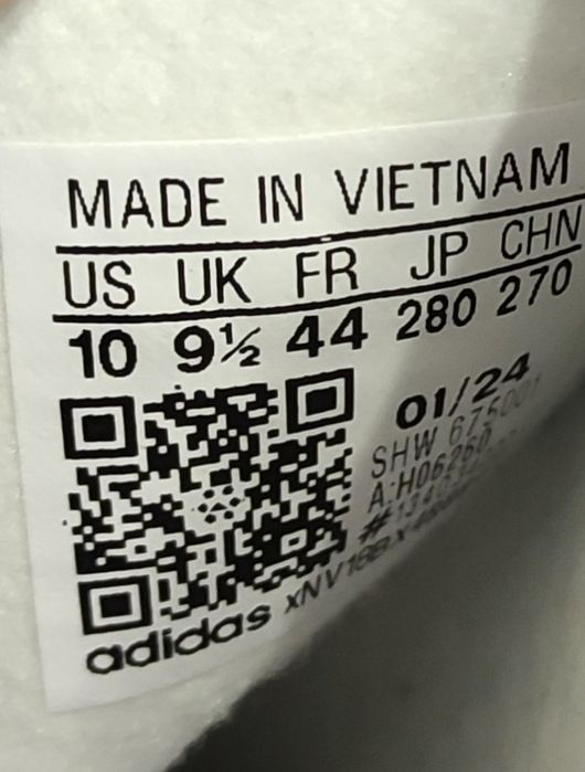 НОВИ Мъжки 
Adidas Gazelle Indoor 
size 44