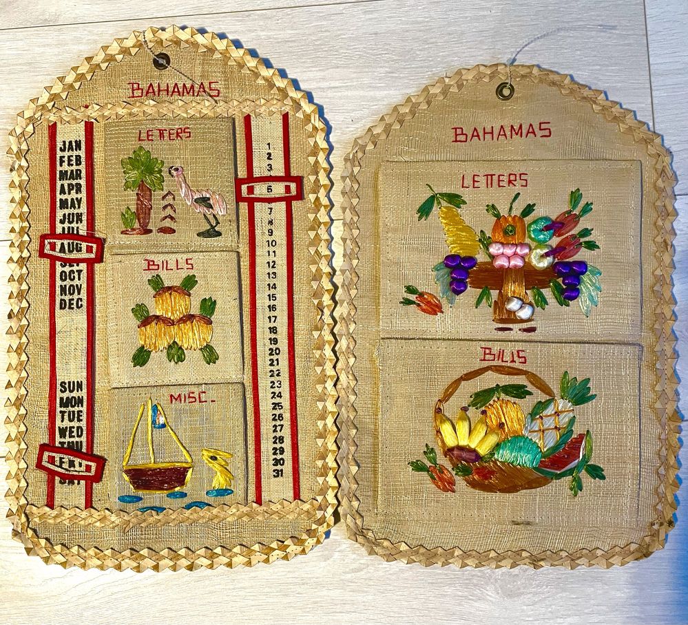 Decor perete handmade 2 bucati calendar + suport