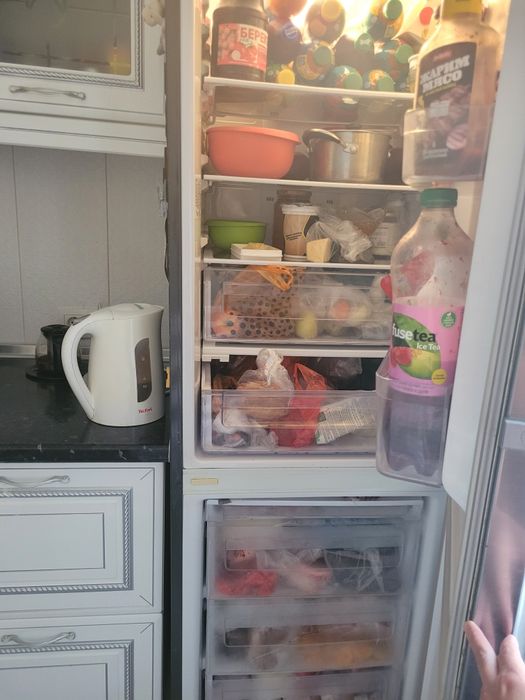 Холодильник Samsung