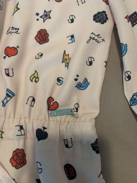Рокля Guess намалена