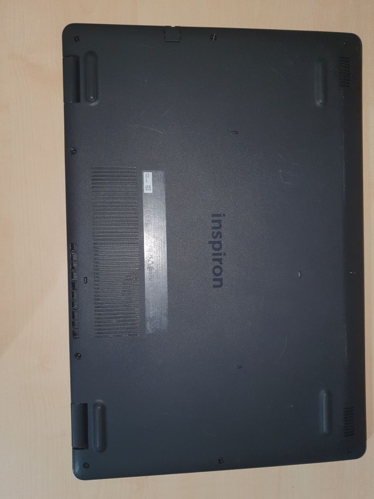 Laptop Dell Inspiron 15 3000 – Ryzen 5, 16GB RAM, 2 SSD-uri