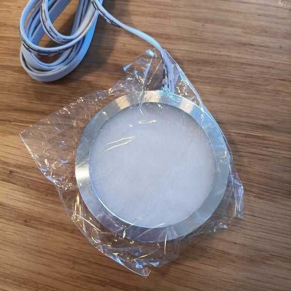 НОВИ! LED лунички за шкафове с дистанционно управление, 4 бр/к-кт