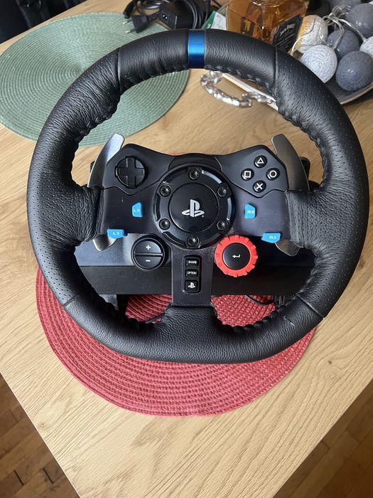 Валан Logitech G29 с педали