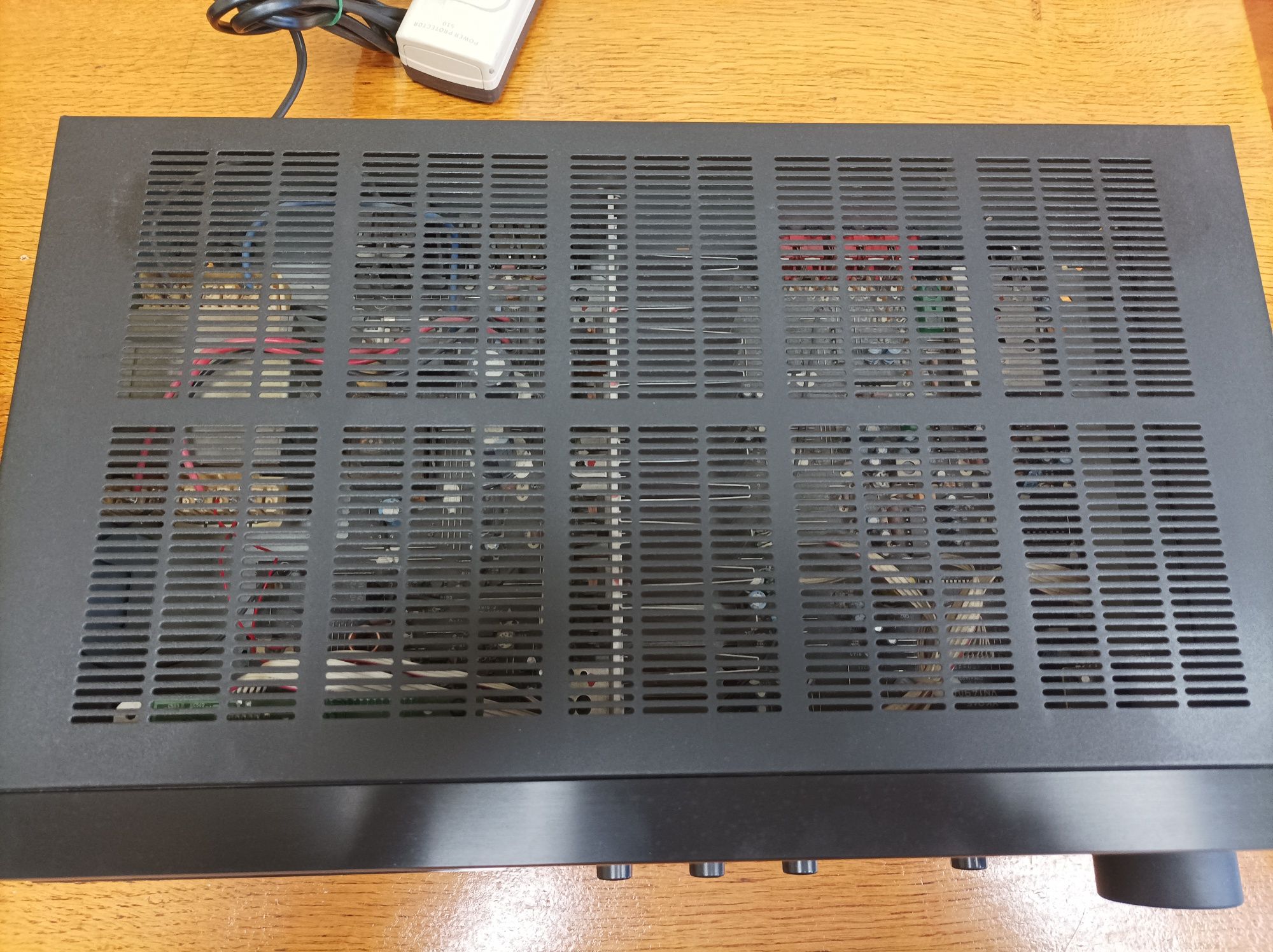 YAMAHA - Resiver, CD player и тонколони Sony
