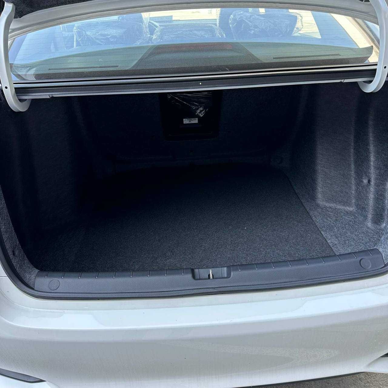Honda Crider lyuk bor full natarus
