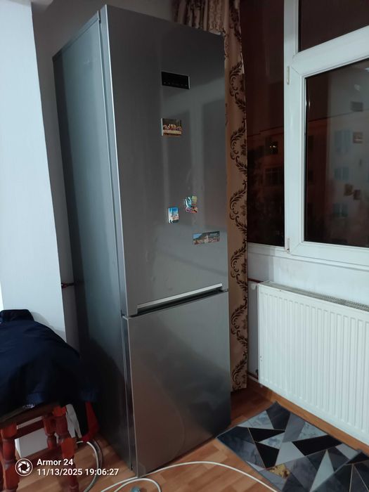 Vând combină frigorifică utilizată cu 1500 lei