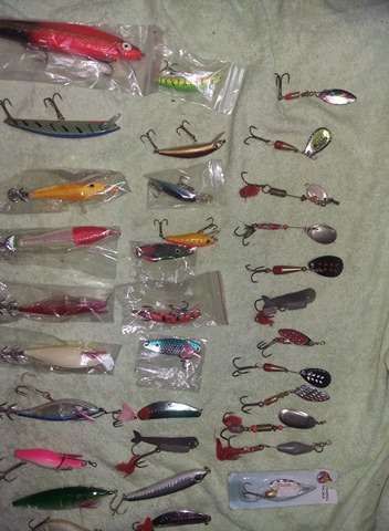 Articole de pescuit,acesorii pescari cu carlige si ancore,T.GRATUIT