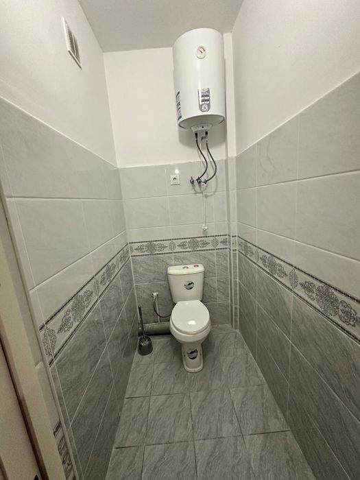 Гулистон.ш янги бозор новостройка домлардан 3 х. уй квартирага берилад