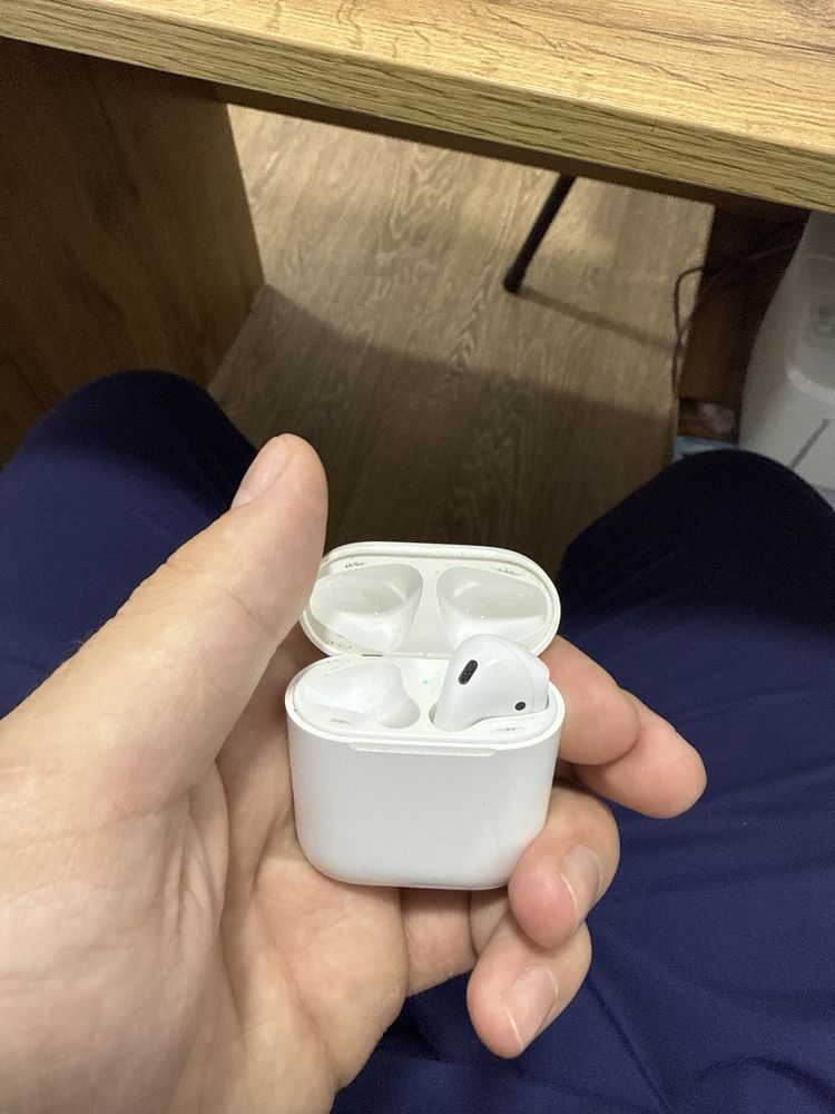 Нушники AirPods 2