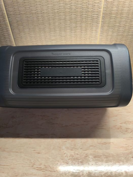 Хлебница Tupperware