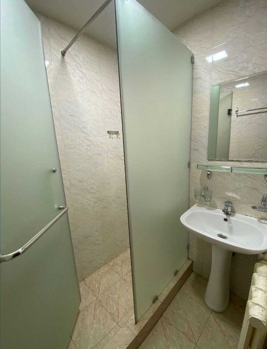 Сдаётся двухкомнатная квартира на метро Ойбек