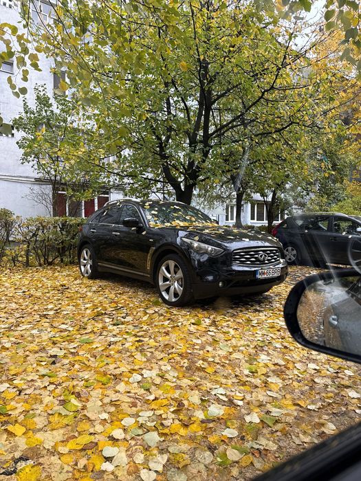 Infiniti Fx30d S premium 2011
