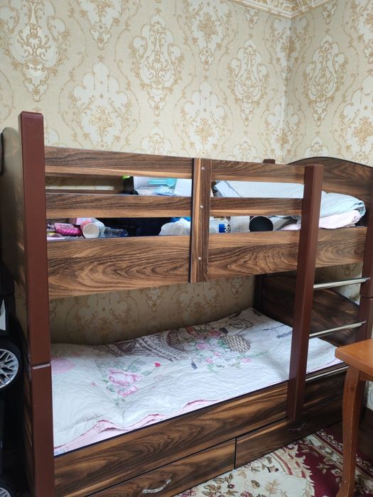 Продаётся 2х этажный детский кровать