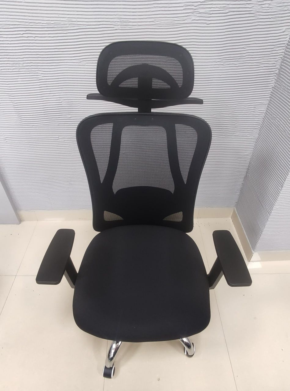 Офисное кресло модель 7055