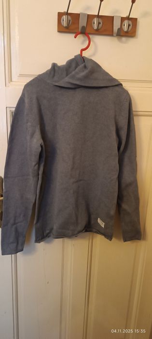 Много запазени няма скъсано изцапано!!!