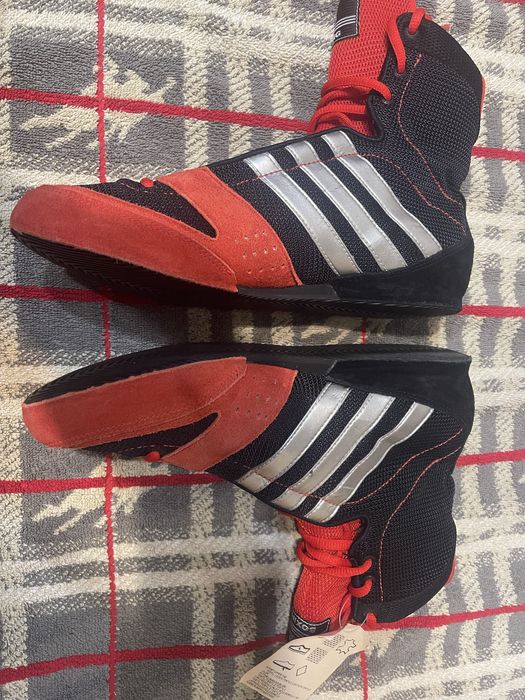 Адидас-борцовки 40 номер-нови