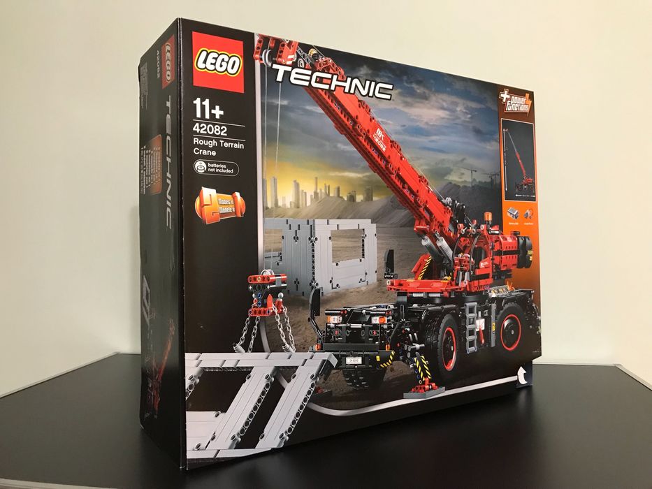 LEGO TECHNIC 42082 Rough Terrain Crane Sigilat