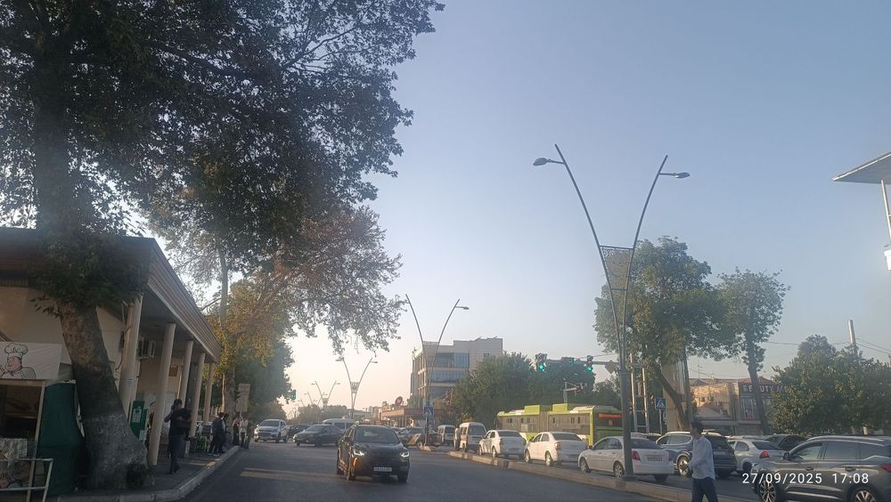 Arendaga joy Shayxontohur tumani malika bozor yonida  195 kv