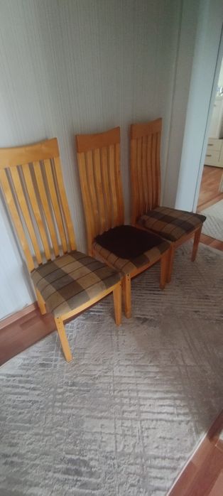 Продам деревянные стулья