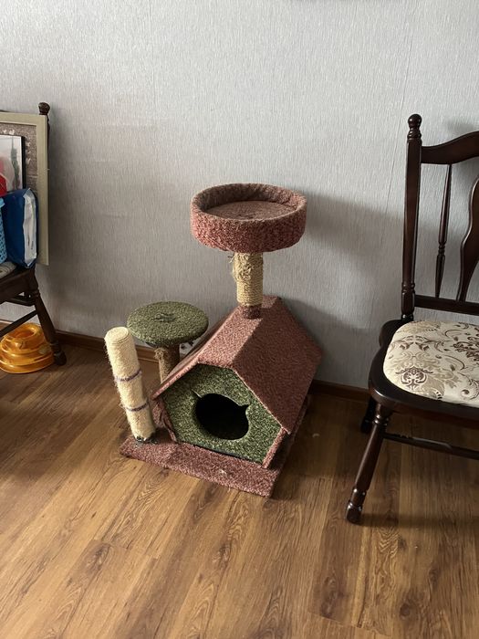 Домик для кошки когтеточка